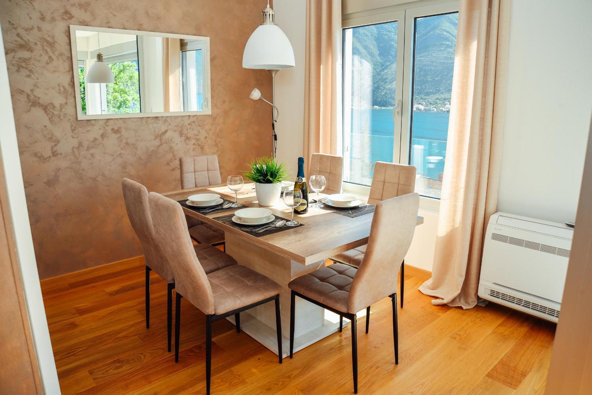 Sea View Apartment For 4 Kotor Extérieur photo